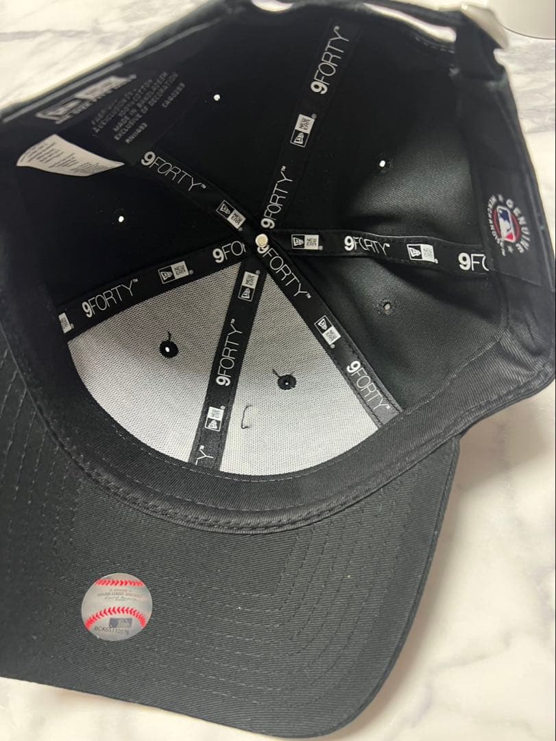 New Era 9FORTY ブラックキャップ　デコレーション