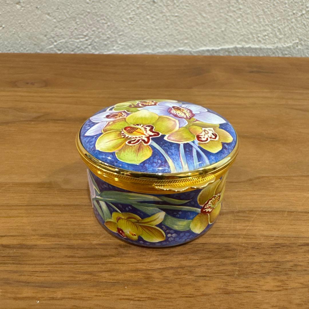 MOORCROFT エナメルピルボックス M.Graves