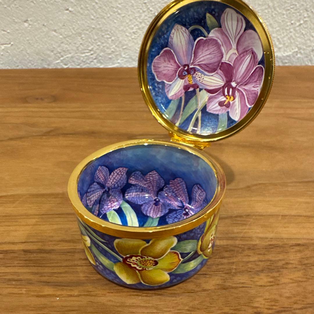 MOORCROFT エナメルピルボックス M.Graves