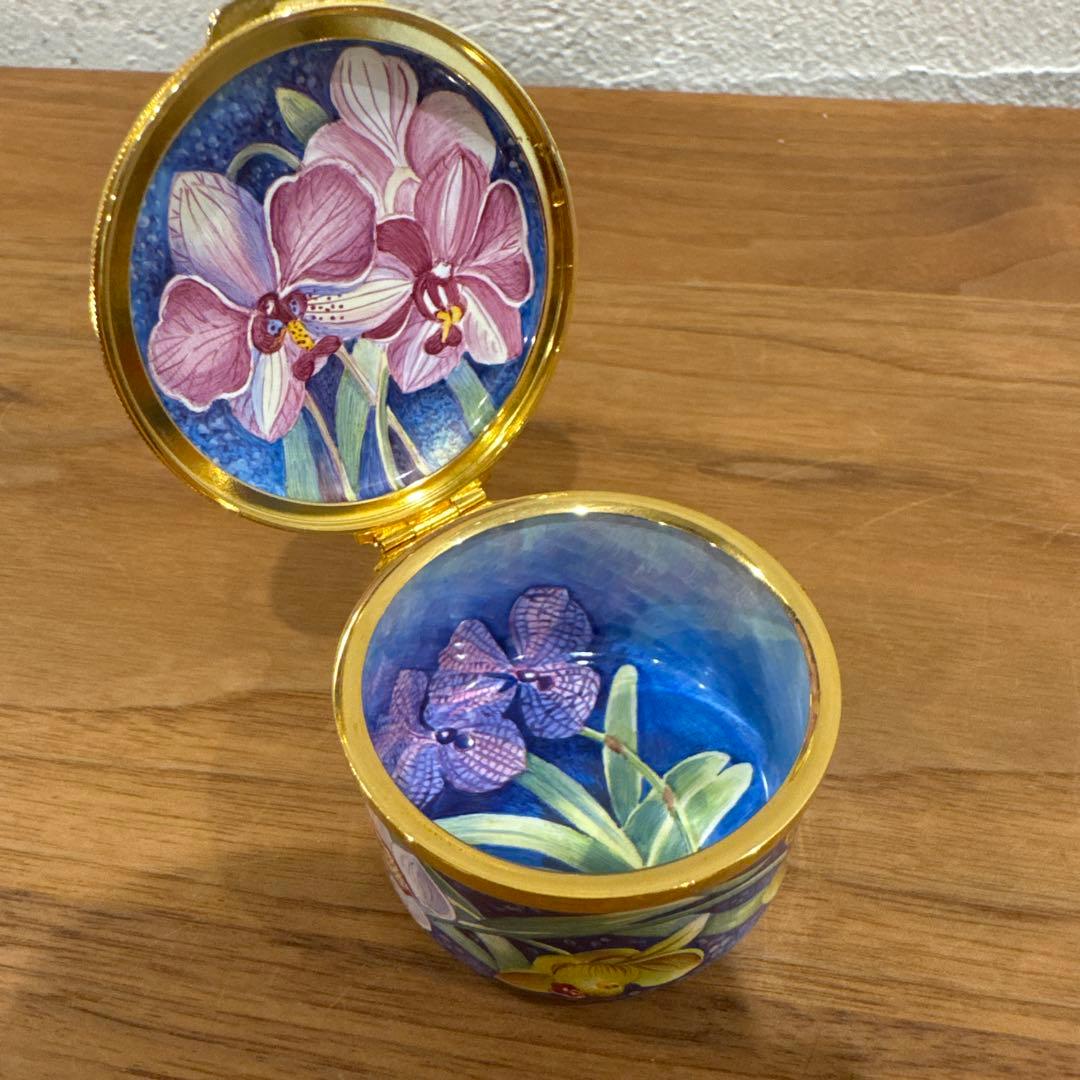 MOORCROFT エナメルピルボックス M.Graves