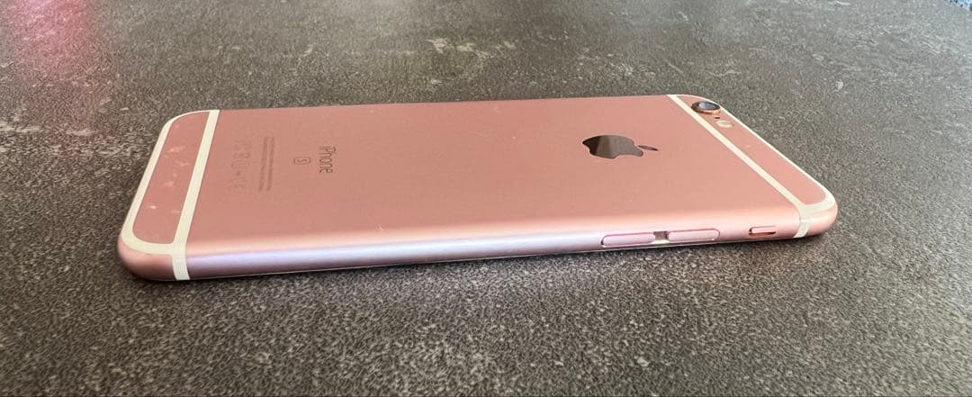 iPhone6s ローズゴールド　64GB 外箱と イヤフォン付き