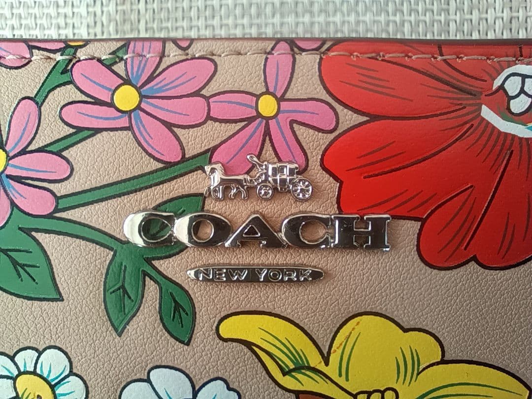 COACH フラワーデザイン 二つ折り財布