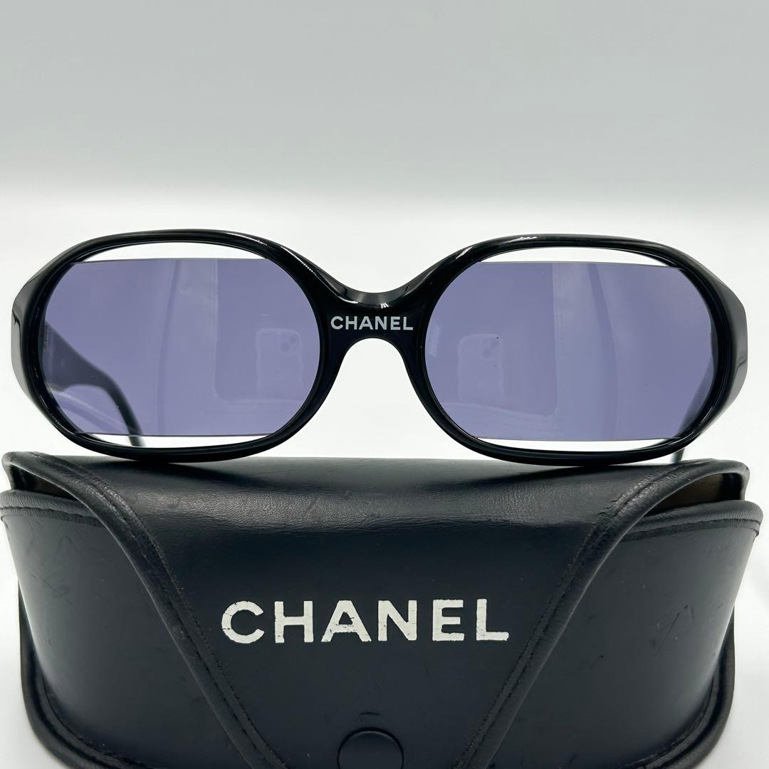 ✨希少✨CHANEL サングラス スリット イタリア製 アイウェア ロゴ 黒