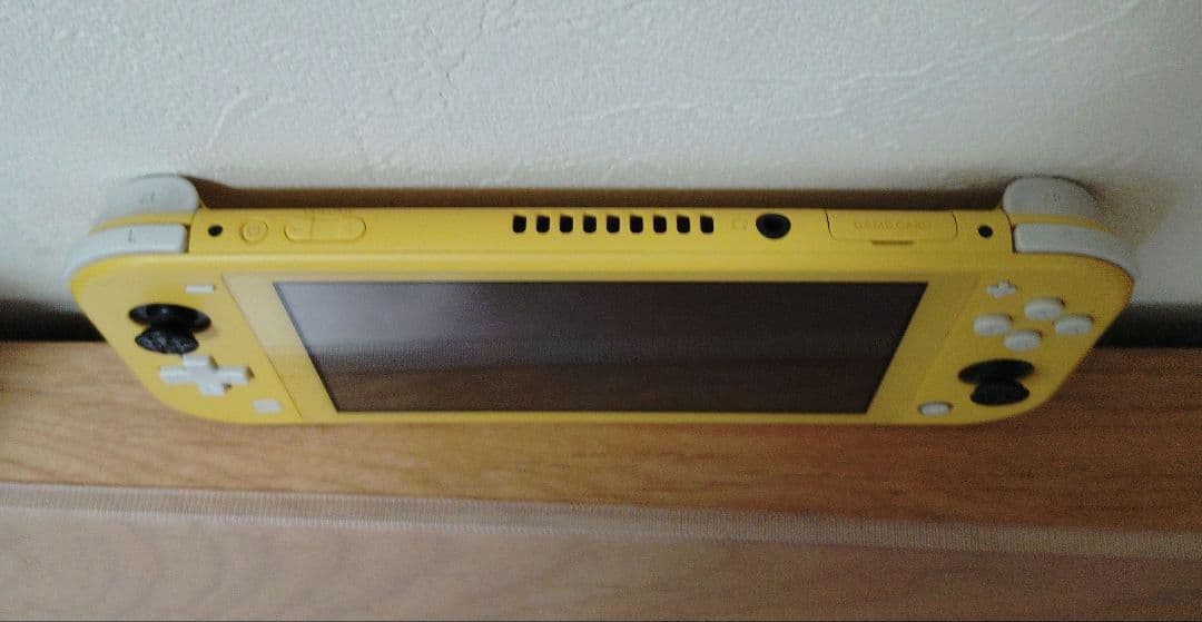 d*3様 Nintendo Switch Lite イエロー 本体【ジャンク】