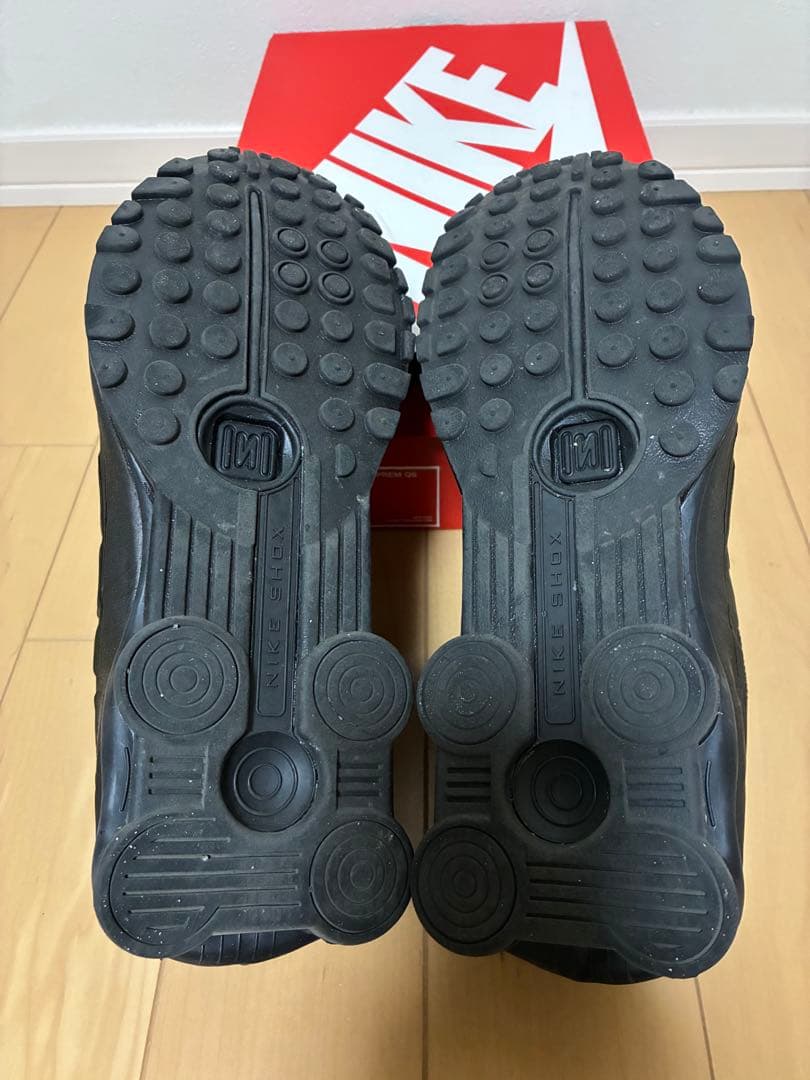 美品　NIKE SHOX R4 トリプルブラック　29cm