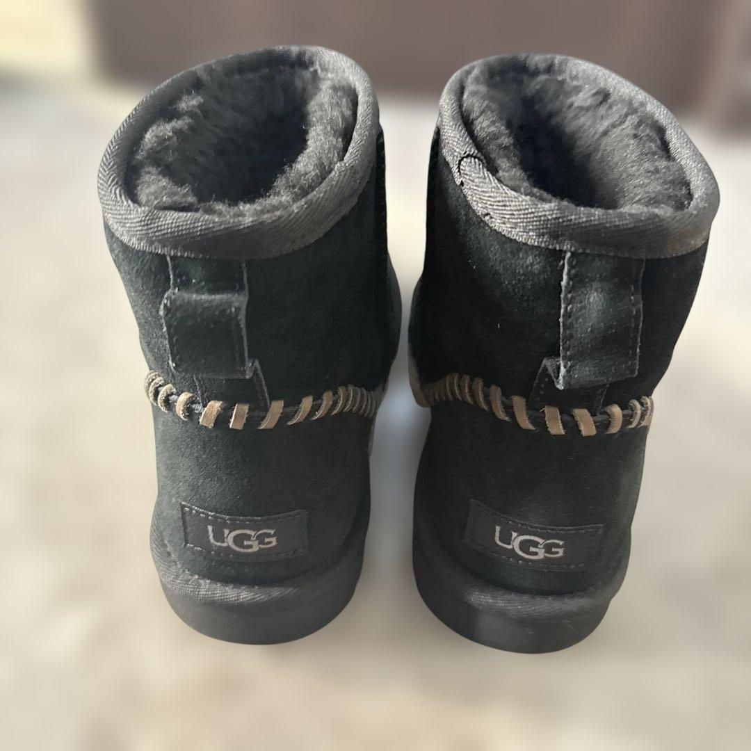 UGG ブラック ムートンブーツ
