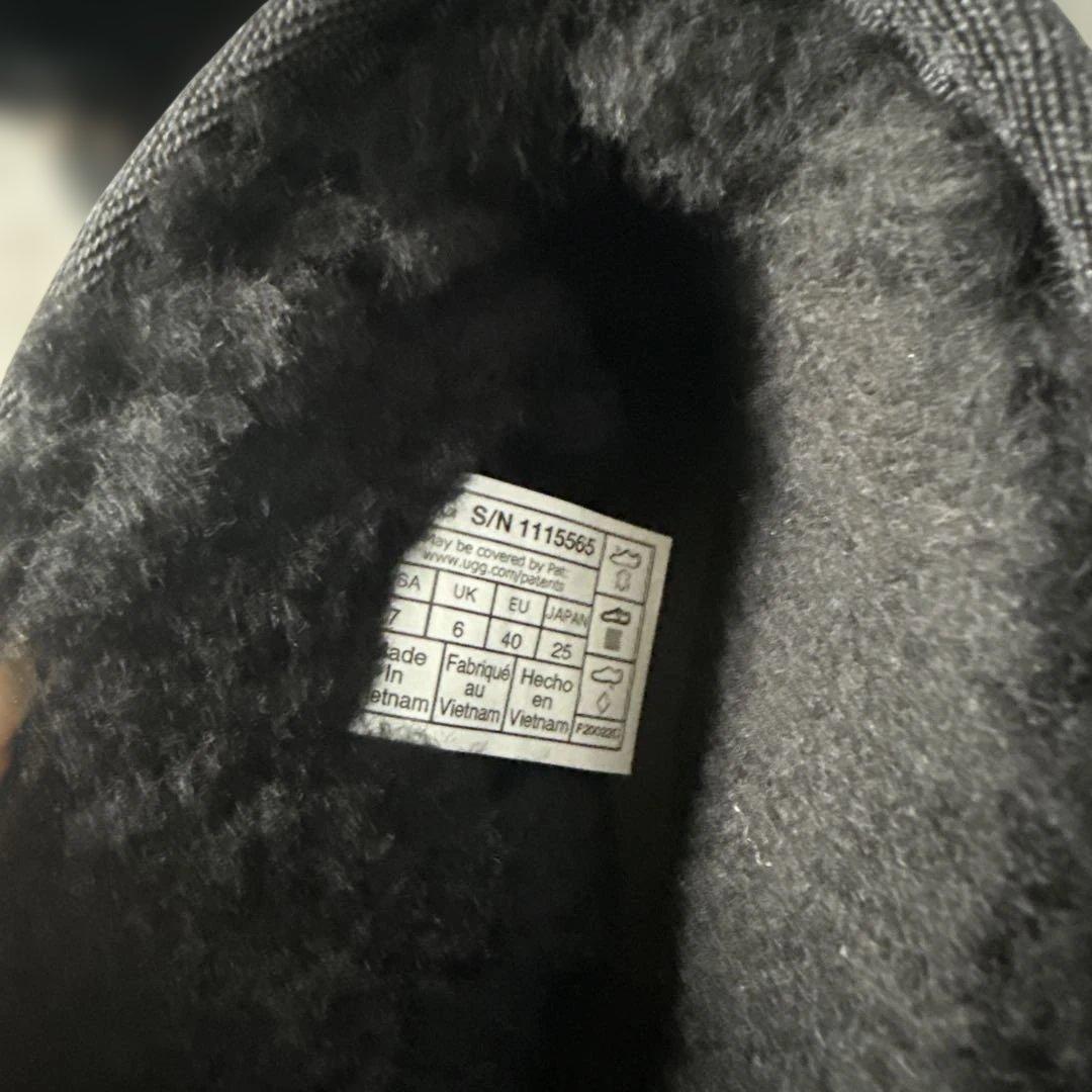 UGG ブラック ムートンブーツ