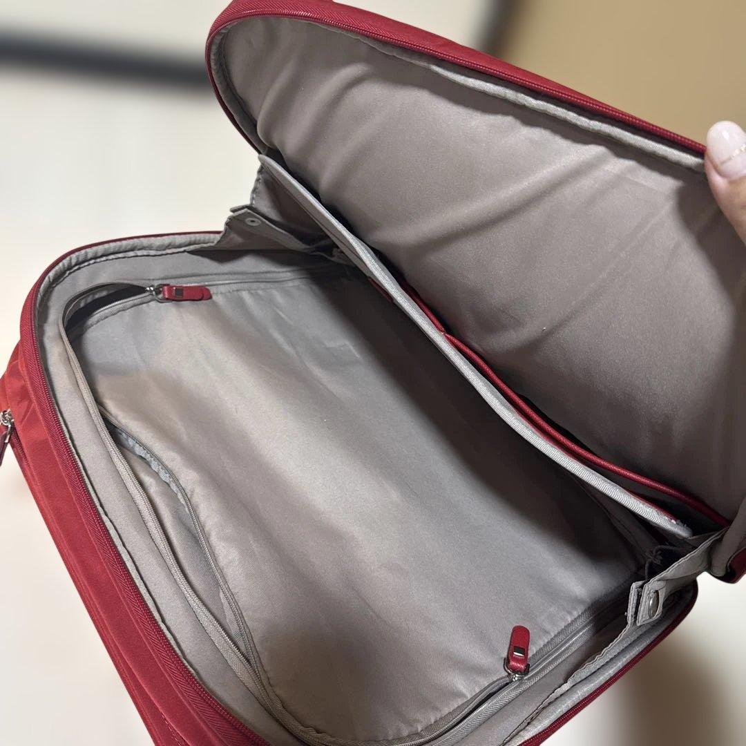美品 Samsonite サムソナイト カリッサ ビズスピナートート レッド