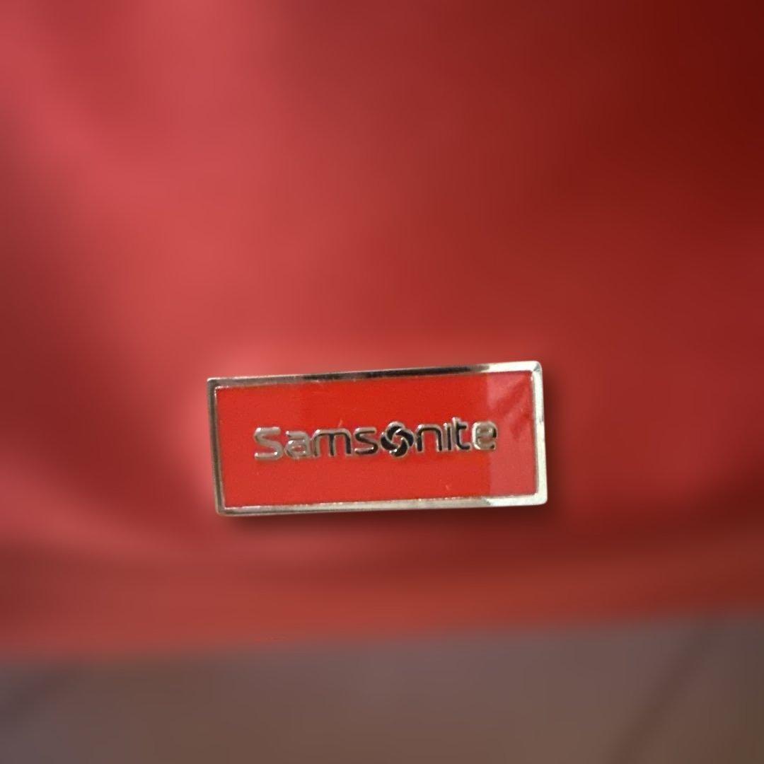 美品 Samsonite サムソナイト カリッサ ビズスピナートート レッド