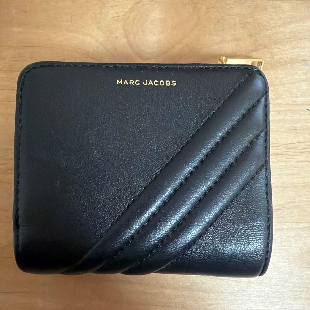 Marc Jacobs 黒 二つ折り財布