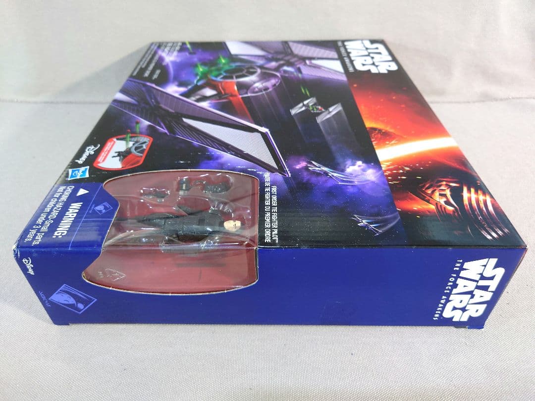 STAR WARS　DXミッドビークル　ファースト・オーダー　タイ・ ファイター