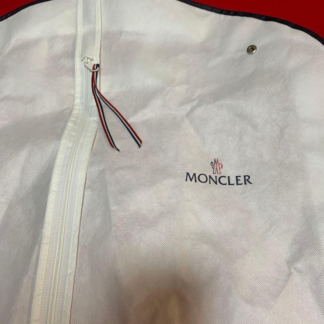 MONCLER ガーメントバッグ 2枚＆ホワイトハンガー3本、パンツハンガー3本
