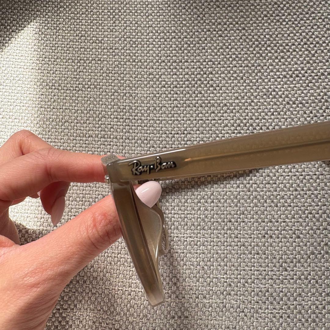 もんさん Ray-Ban ベージュ サングラス ケース付き