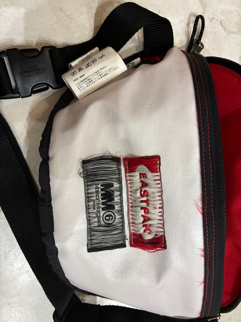 MM6 EASTPAK ボディバッグ