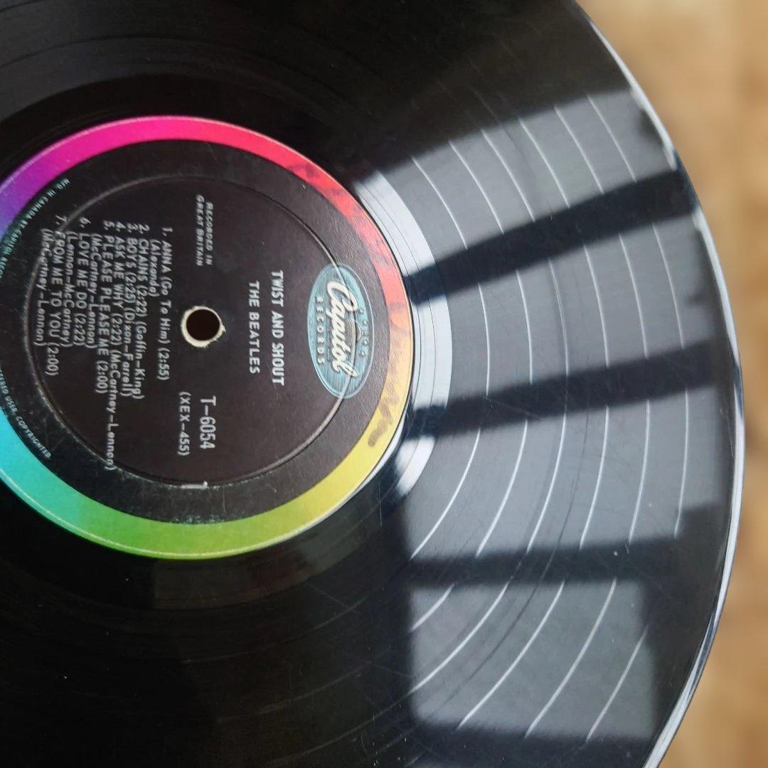 カナダ盤The Beatles twist and shout
