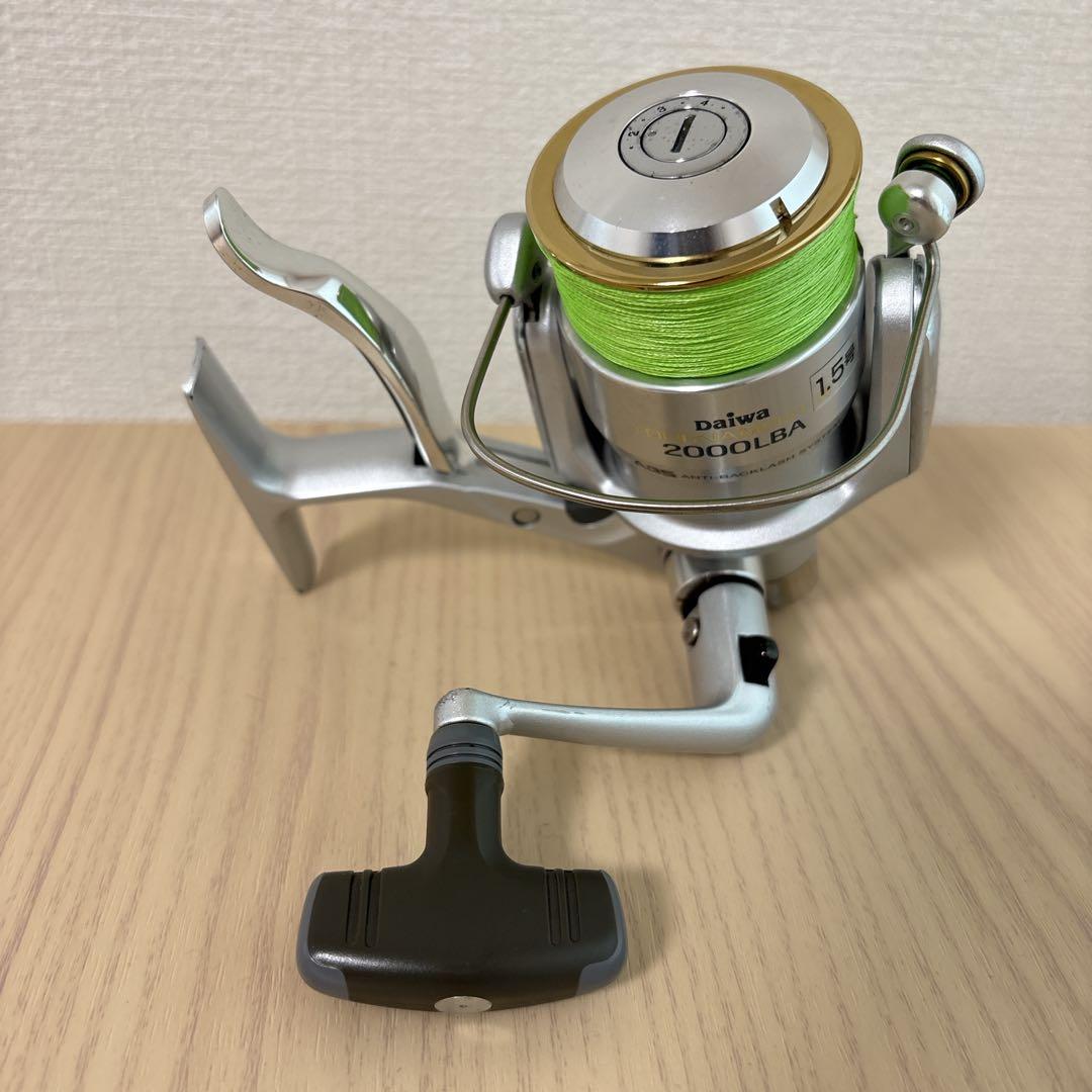 Daiwa TOURNAMENT-X 2000LBA スピニングリール　釣り