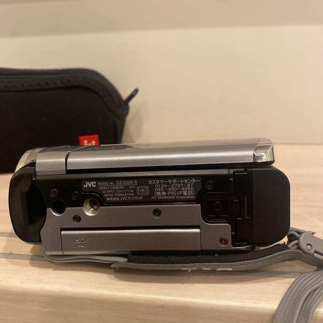 【動作品】JVC Everio GZ-E220-S フルHD ビデオカメラ
