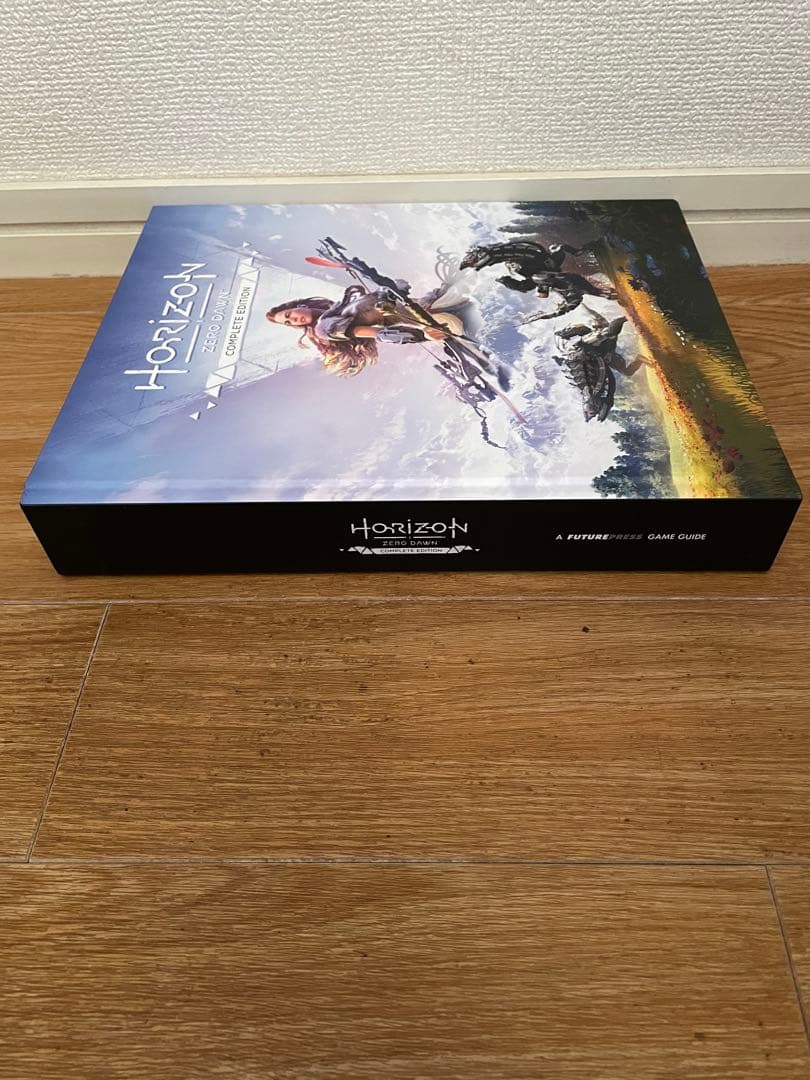 Horizon Zero Dawn 完全公式ガイド ハードカバー