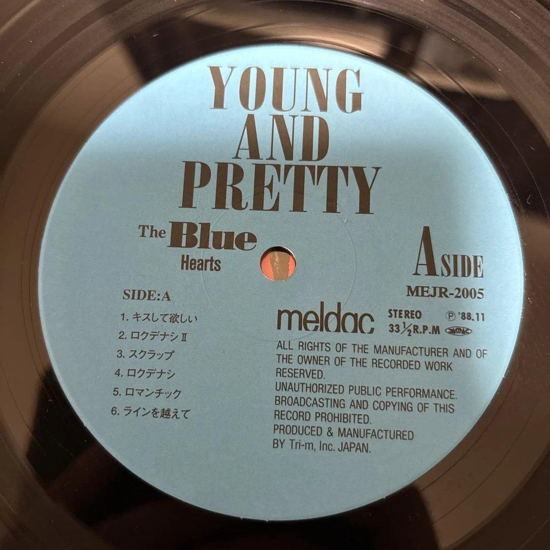 邦楽 (LP) THE BLUE HEARTS / YOUNG AND PRETTY