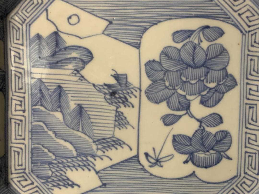 古伊万里 染付 線描 花蝶山水図 隅切 角皿 江戸後期 547