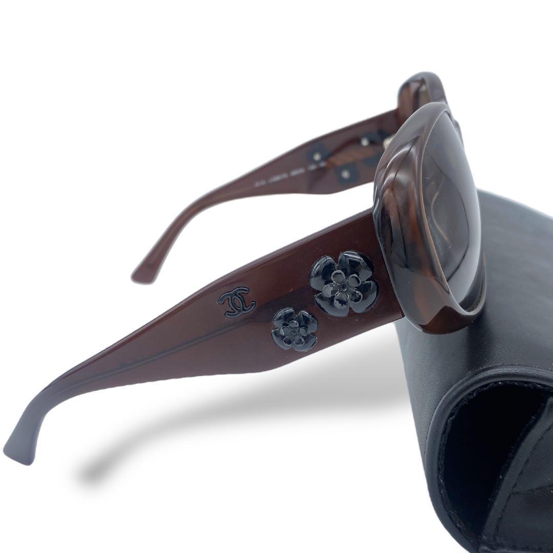 小物 CHANEL sunglasses coco camellia brown