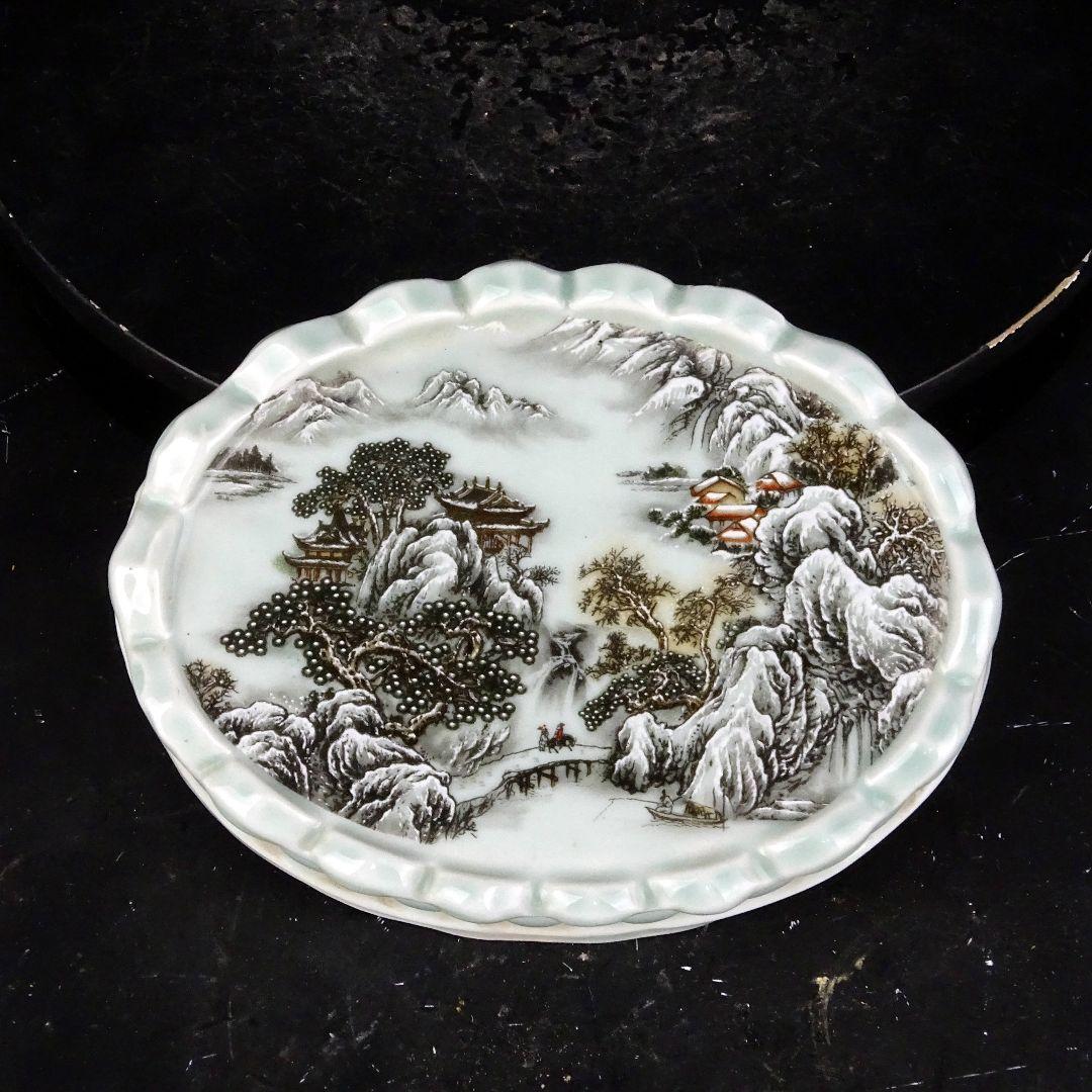 蓮台豆青釉楕円台 観音台 景徳鎮 陶磁器 装飾品 現代工芸品 美術品 置物