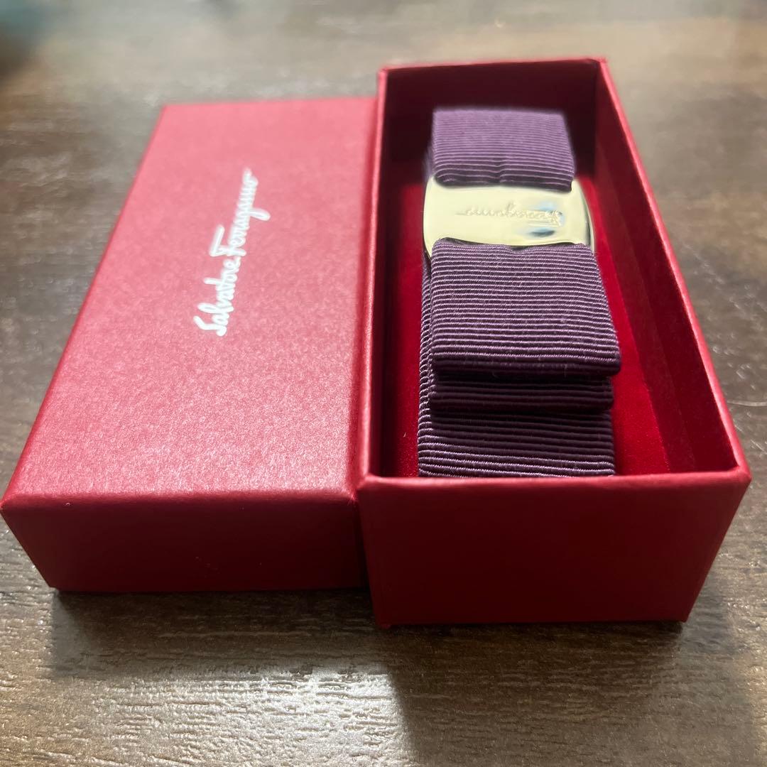 値下げ交渉可！新品SalvatoreFerragamoパープルリボン