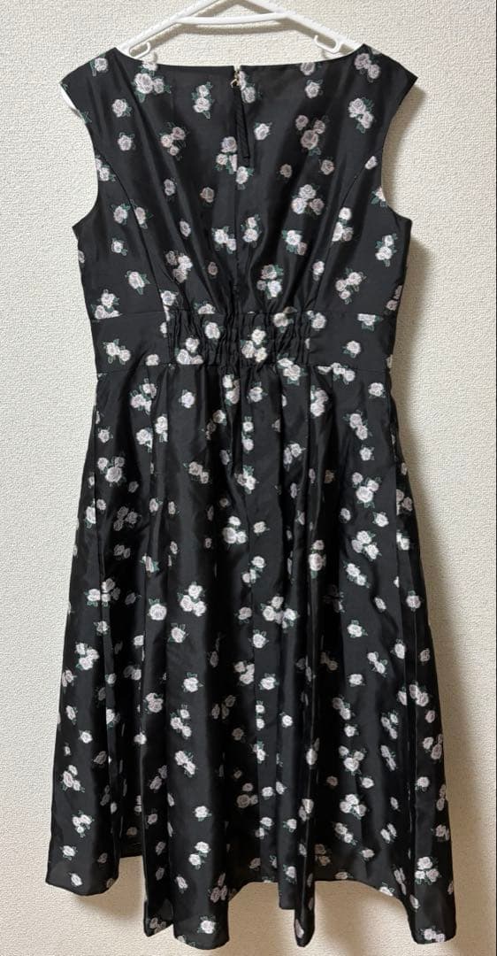 美品 TOCCA BOUQUET OF BEAUTY 花柄ワンピース ブラック