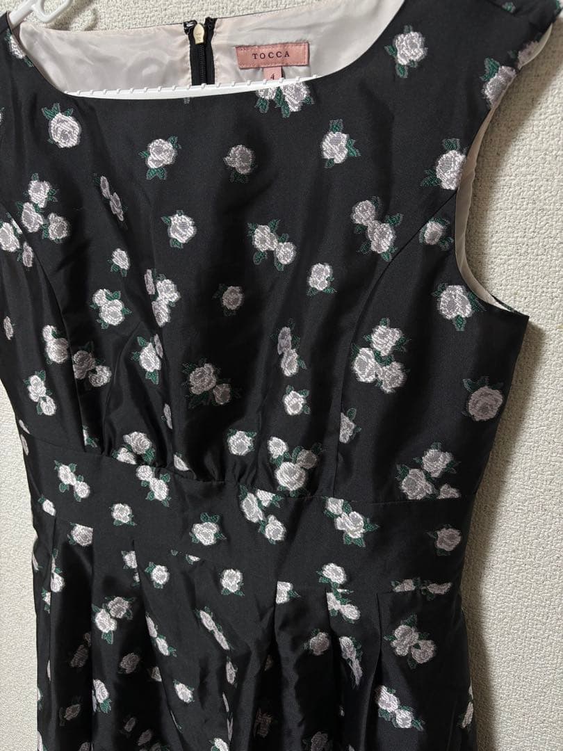 美品 TOCCA BOUQUET OF BEAUTY 花柄ワンピース ブラック