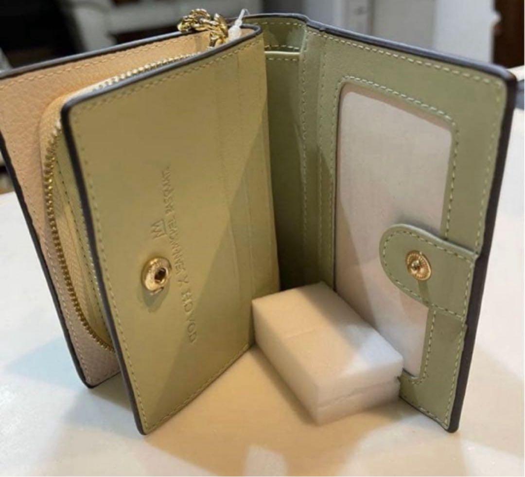 COACHパスキアコラボホワイト白.二つ折り財布.スナップウォレット新品未使用品
