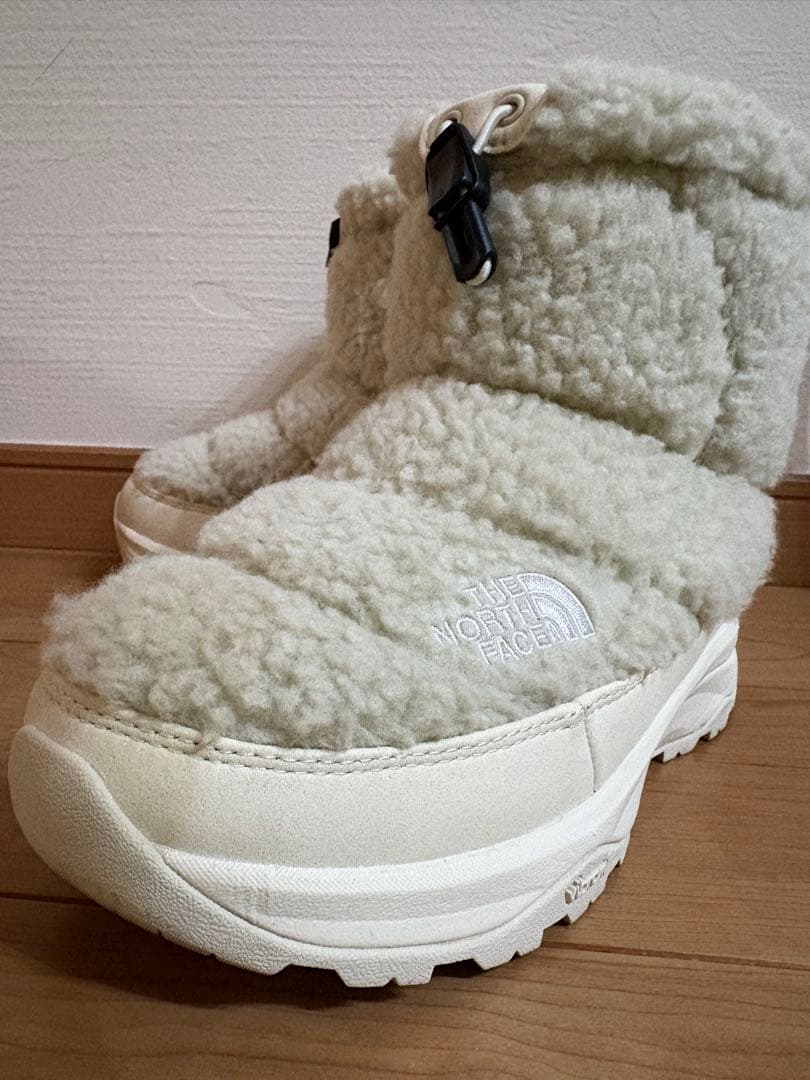 THE NORTH FACE ボアムートンブーツ クリーム色