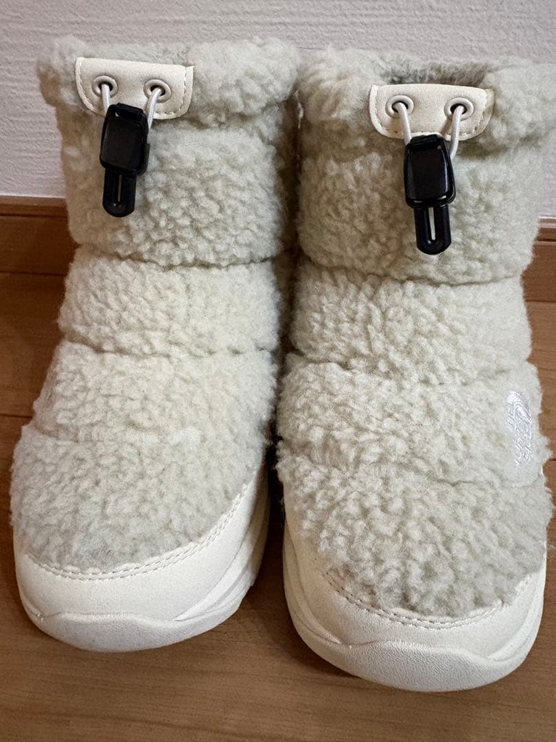 THE NORTH FACE ボアムートンブーツ クリーム色
