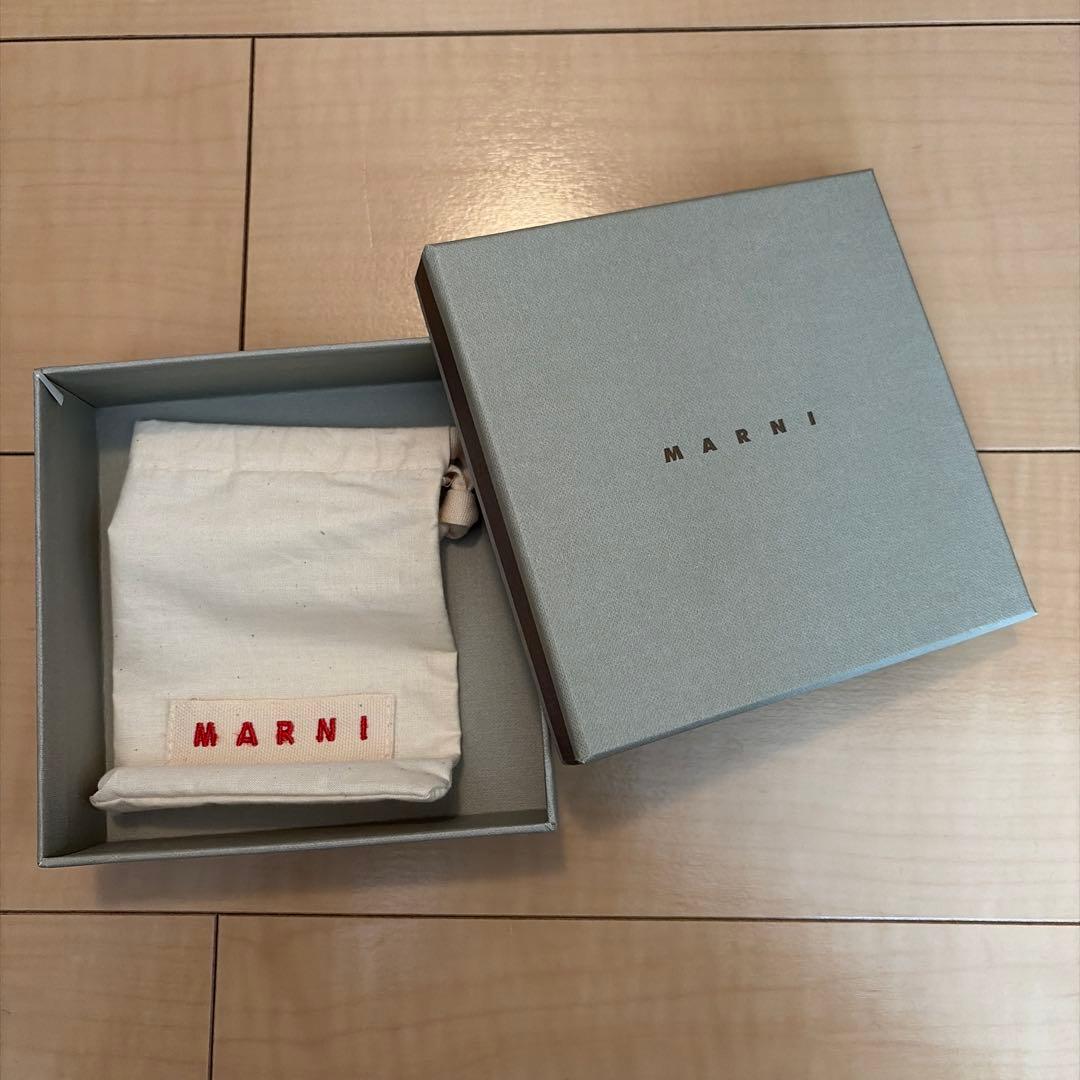 marni グリーン　レザー製2つ折りウォレット