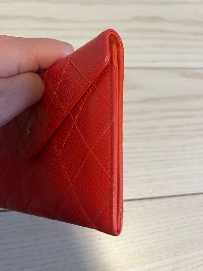 CHANEL 赤 二つ折り財布
