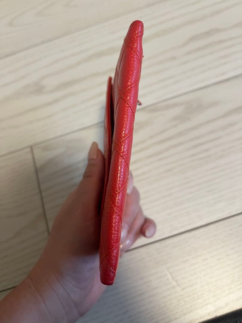 CHANEL 赤 二つ折り財布