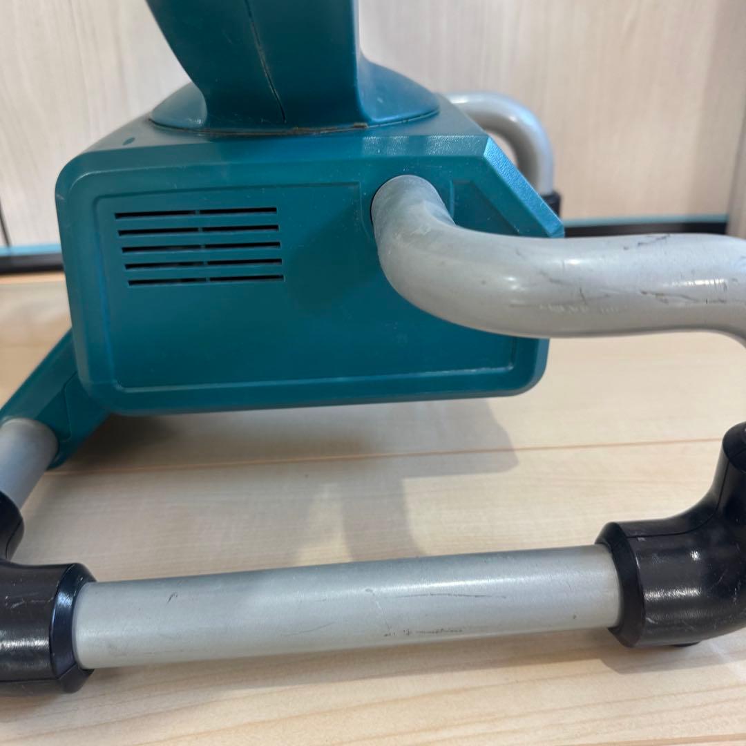 makita マキタ 扇風機 充電式産業扇 CF300D
