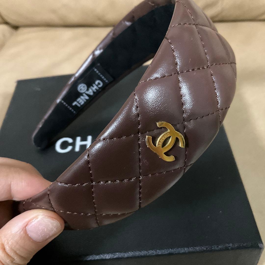 CHANEL シャネルノベルティ　 ヘアバンド　ブラウン　新品　本革　即日匿名