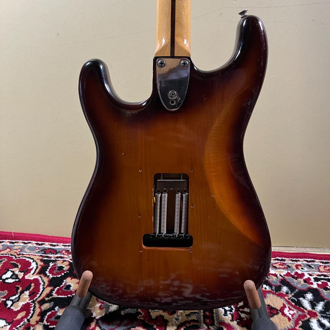 Fernandes FST-50 石ロゴ 1977年製 ストラトキャスター