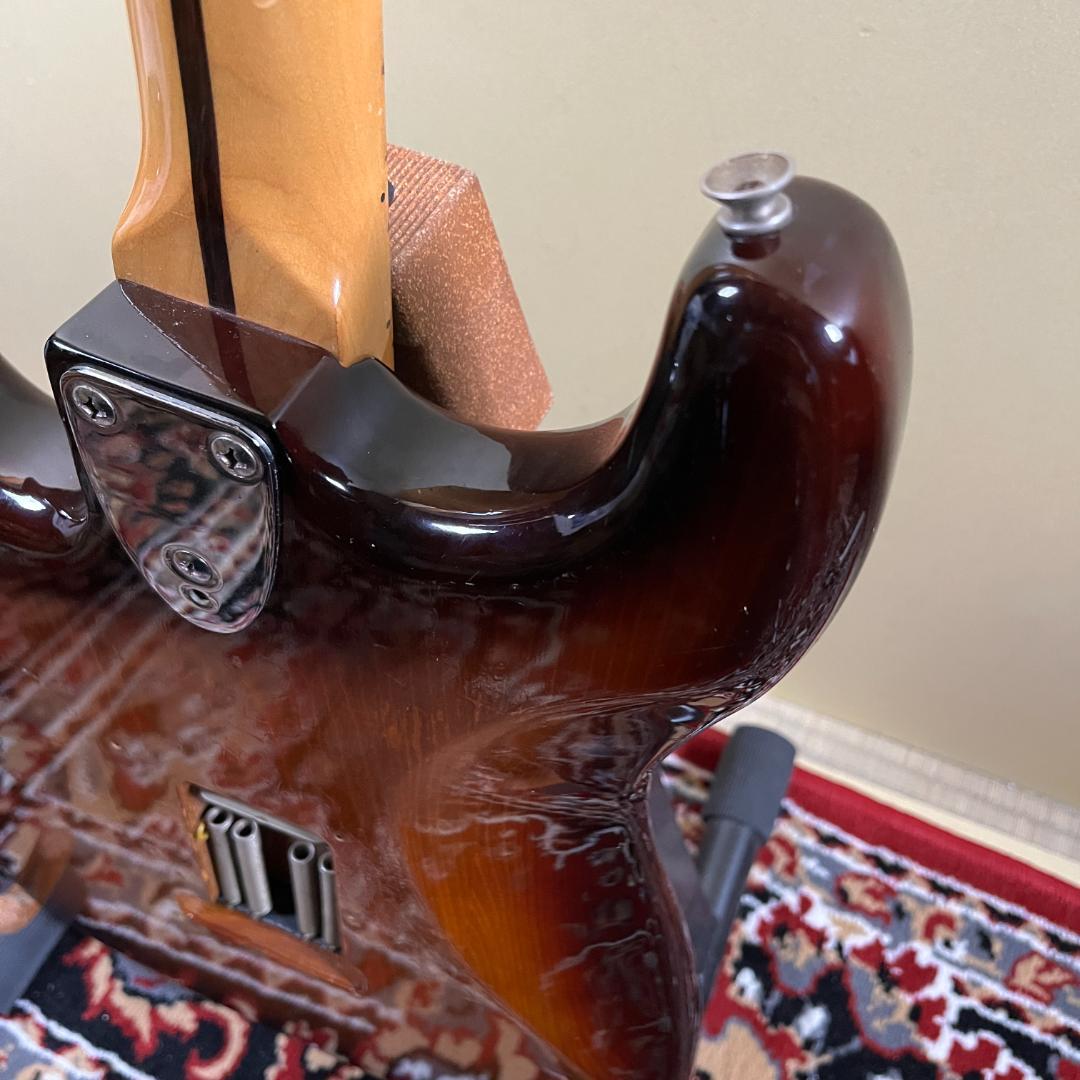 Fernandes FST-50 石ロゴ 1977年製 ストラトキャスター