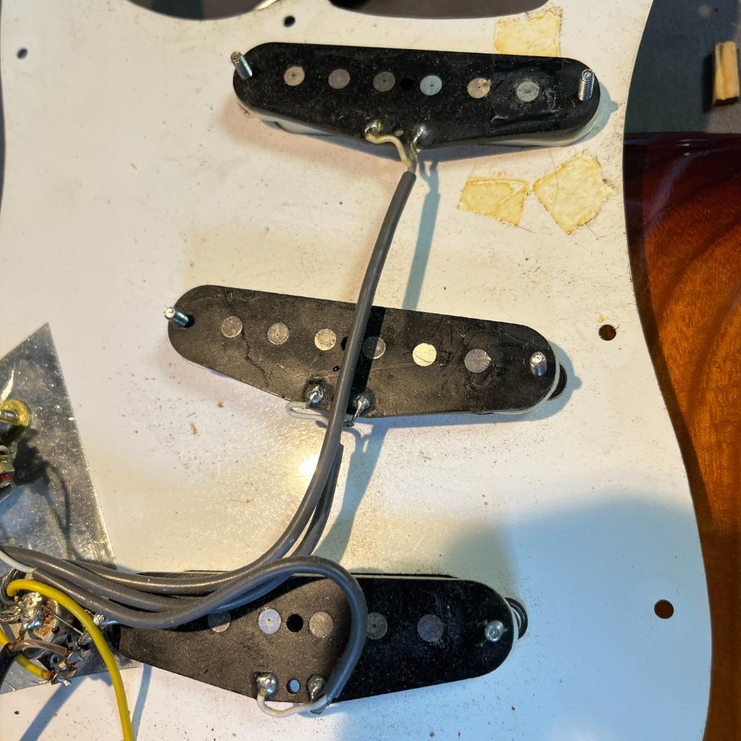 Fernandes FST-50 石ロゴ 1977年製 ストラトキャスター