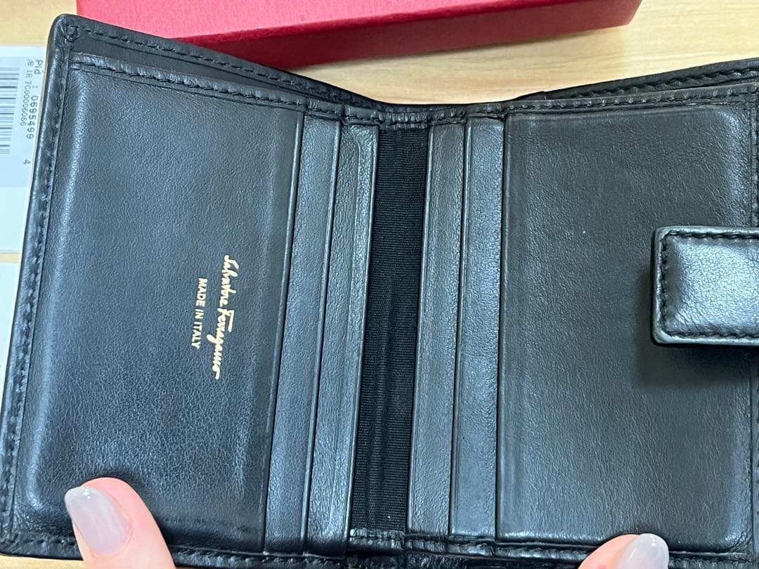 星*︎様 美品　Ferragamo フェラガモ　ミニ財布　Wガンチーニ　ガンチー