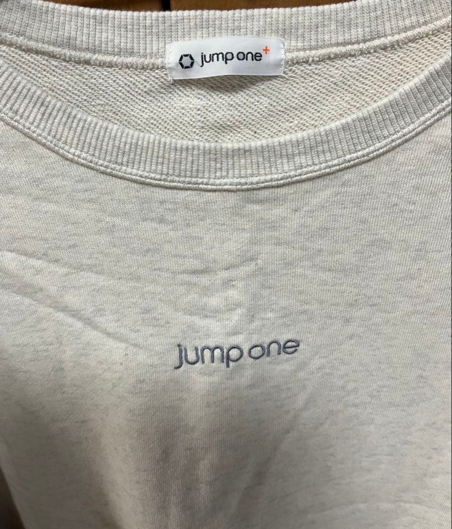 jump one べージュ長袖トレーナー 38