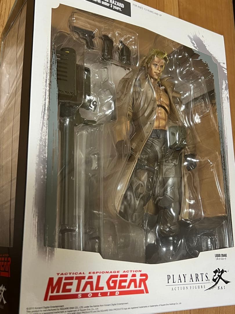 L GEAR SOLID PLAY ARTS 改 リキッド スネーク