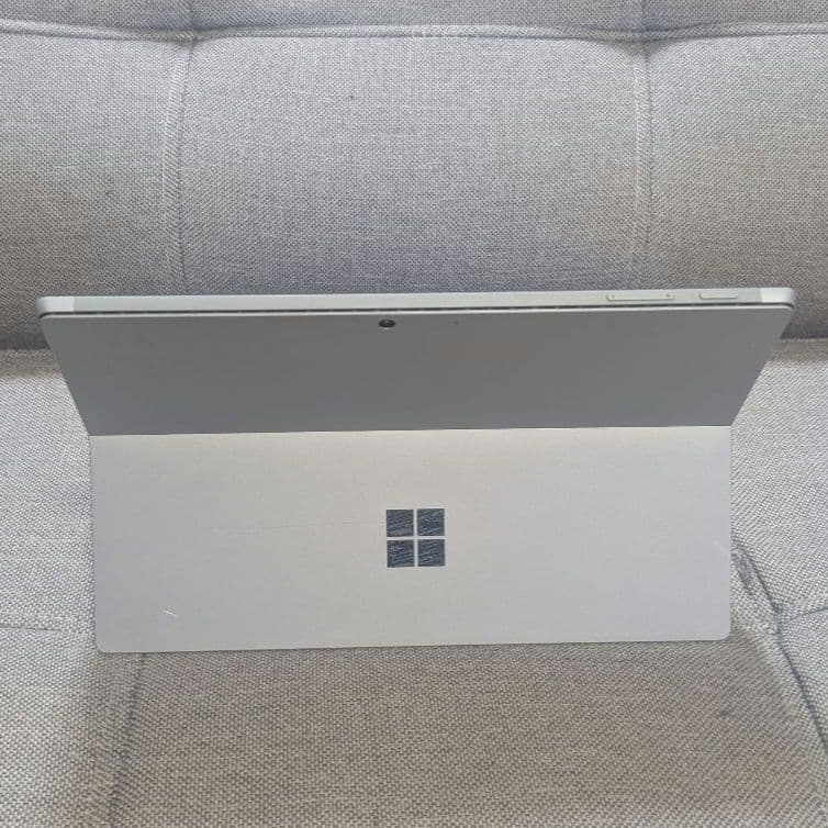 Surface Pro 7 i5 8GB 256GBタイプカバー付き2
