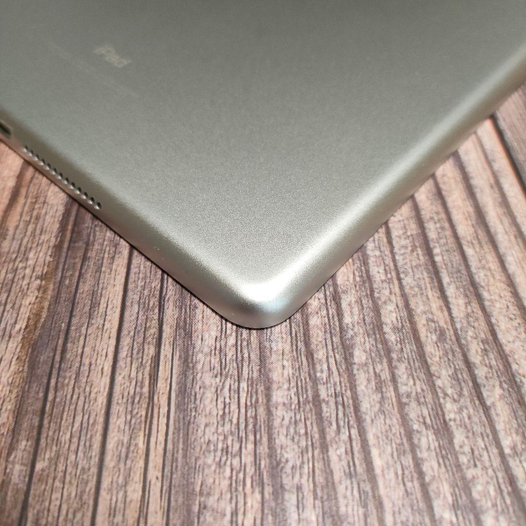 iPad 第5世代 32GB シルバー 美品