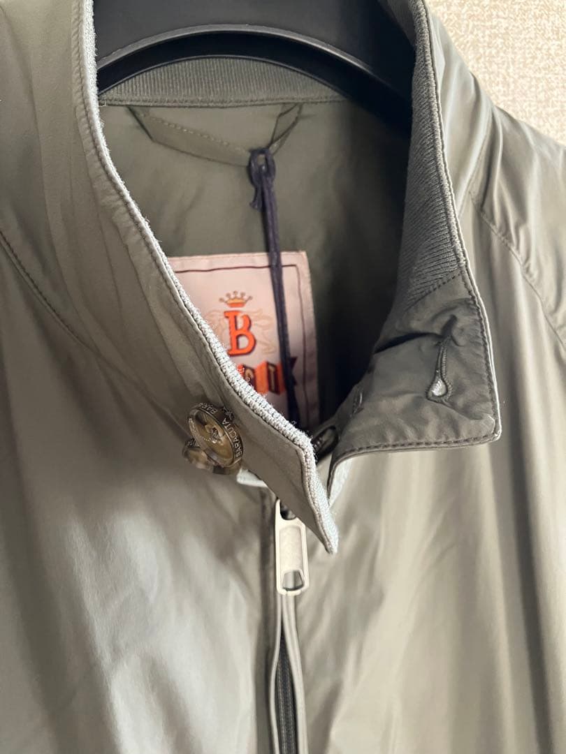 BARACUTA　(バラクータ）ナイロンジャケット　40 カーキ