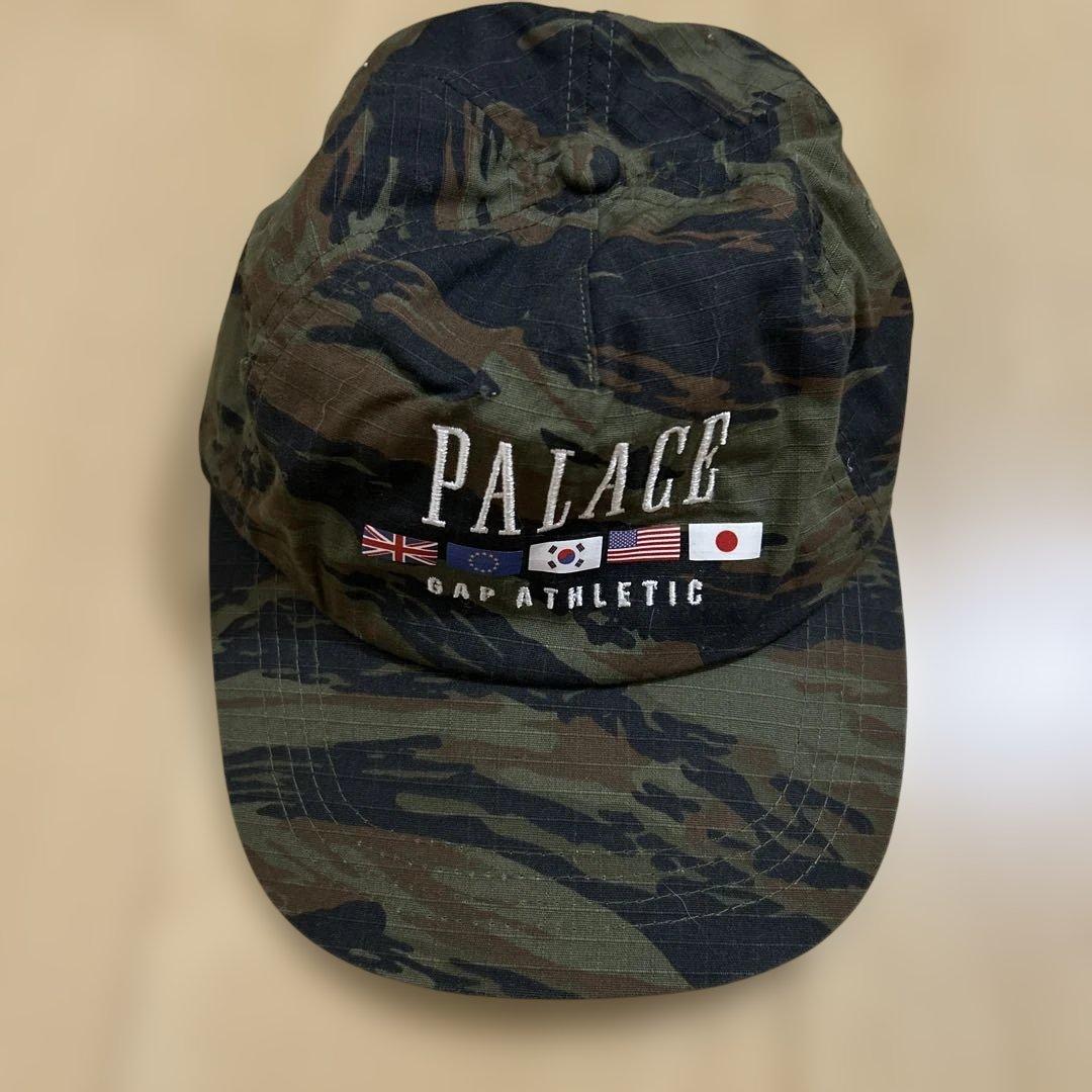 PALACE × GAP（パレス × ギャップ）コラボの6パネルキャップ