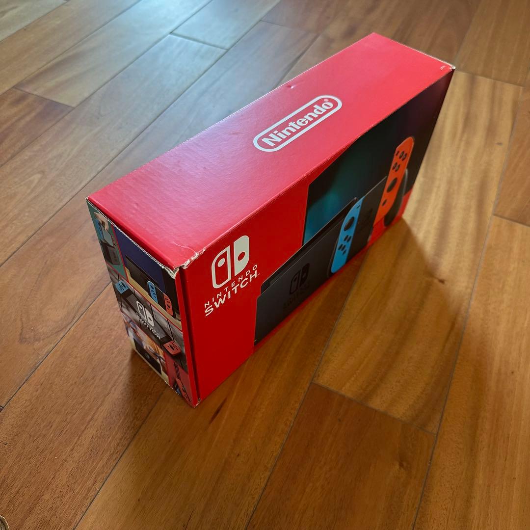 Nintendo Switch ネオンレッド/ブルー 本体 【美品】ケース付き