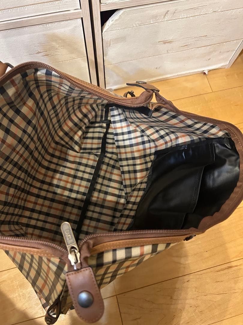 DAKSのバック＆ポーチ未使用品