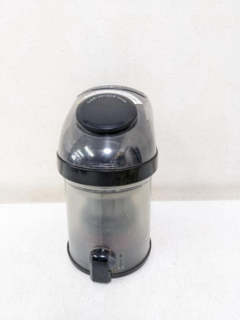 東芝 VC-C11-R サイクロン式掃除機 2013年製 ヘッド無し